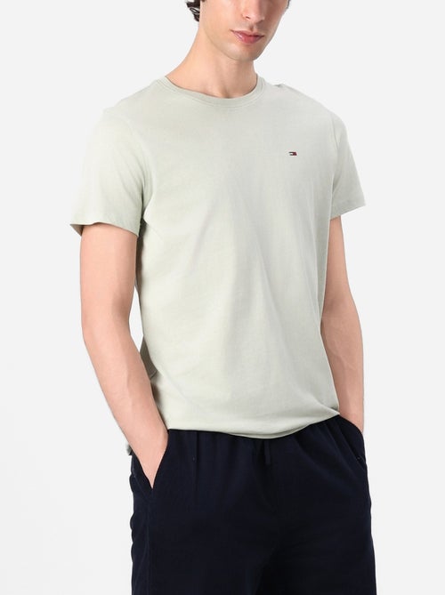 T-shirt verde claro tommy hilfiger tjm xslim para homem - Kiabi T-shirt verde claro tommy hilfiger tjm xslim para homem - Kiabi