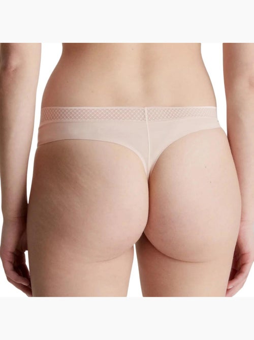 Tanga calvin klein jeans bege para mulher - Kiabi Tanga calvin klein jeans bege para mulher - Kiabi