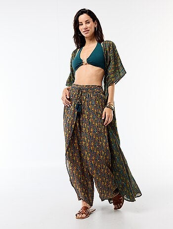 Tanga de biquíni com bijuterias de estrela do mar