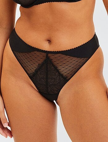 Tanga de renda 'Sans complexe'