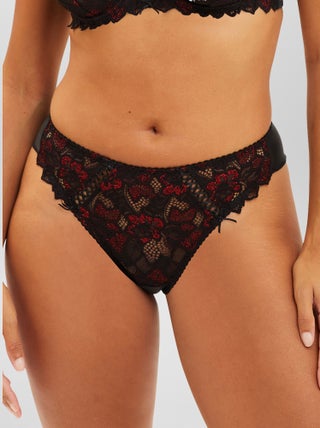 Tanga de renda 'Sans complexe'