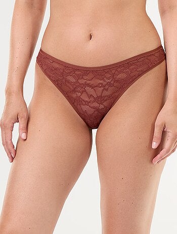 Tanga de renda vazada
