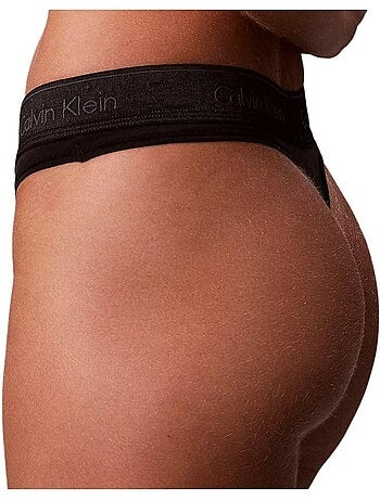 Tanga String Calvin Klein Jeans para Mulher em Preto
