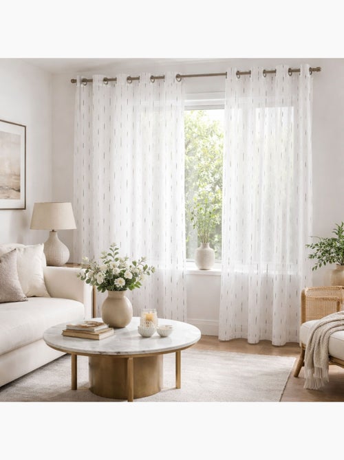 Tecido transparente claro com linhas bordadas - Kiabi Tecido transparente claro com linhas bordadas - Kiabi