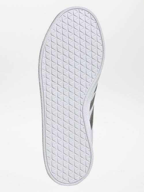 Ténis 'Adidas' com camurça sintética - Kiabi