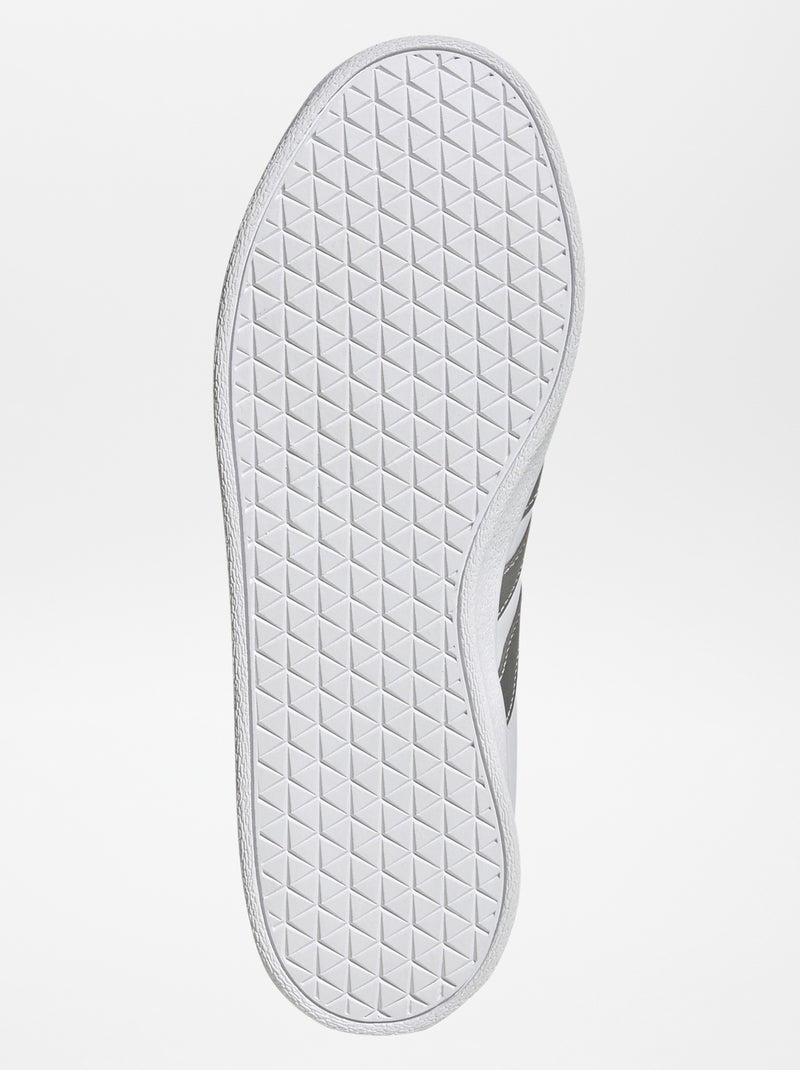 Ténis 'Adidas' com camurça sintética BRANCO - Kiabi