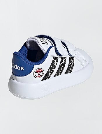 Ténis 'Adidas' 'Homem-Aranha'