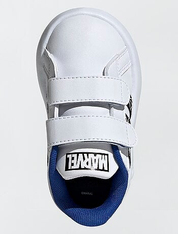 Ténis 'Adidas' 'Homem-Aranha'