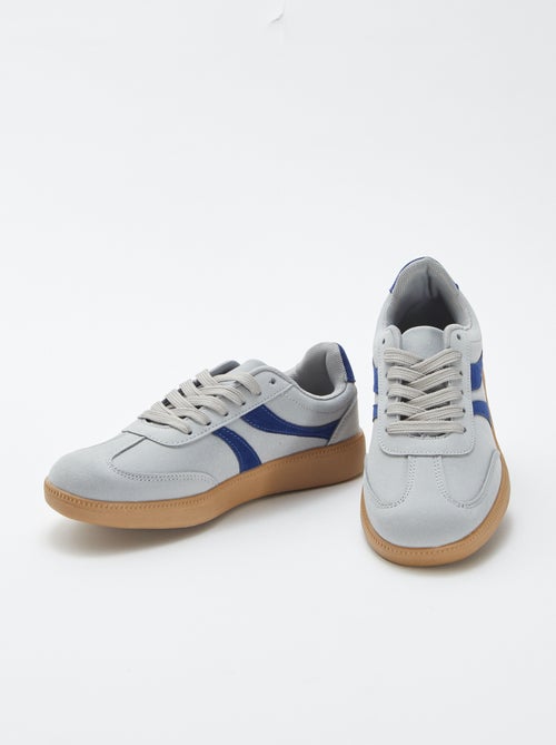 Ténis bicolores com atacadores - Kiabi