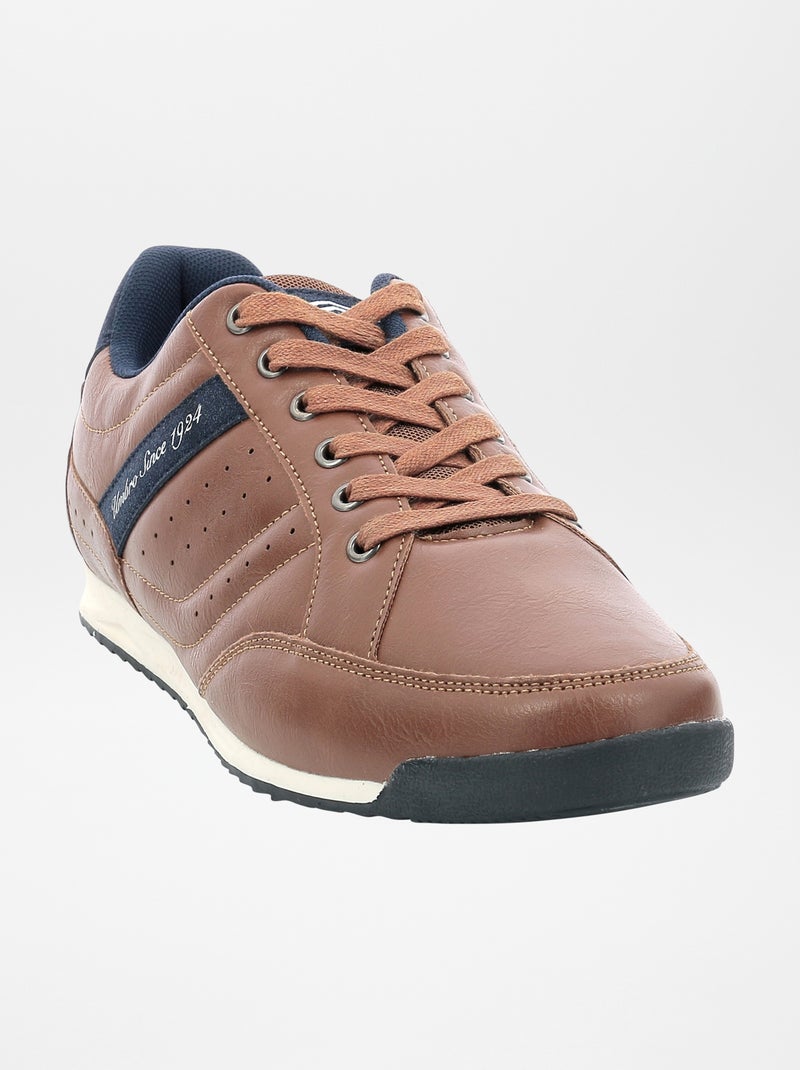 Ténis citadinos em pele sintética 'Umbro' CASTANHO - Kiabi