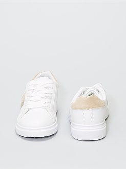 Ténis com pormenores dourados - Kiabi