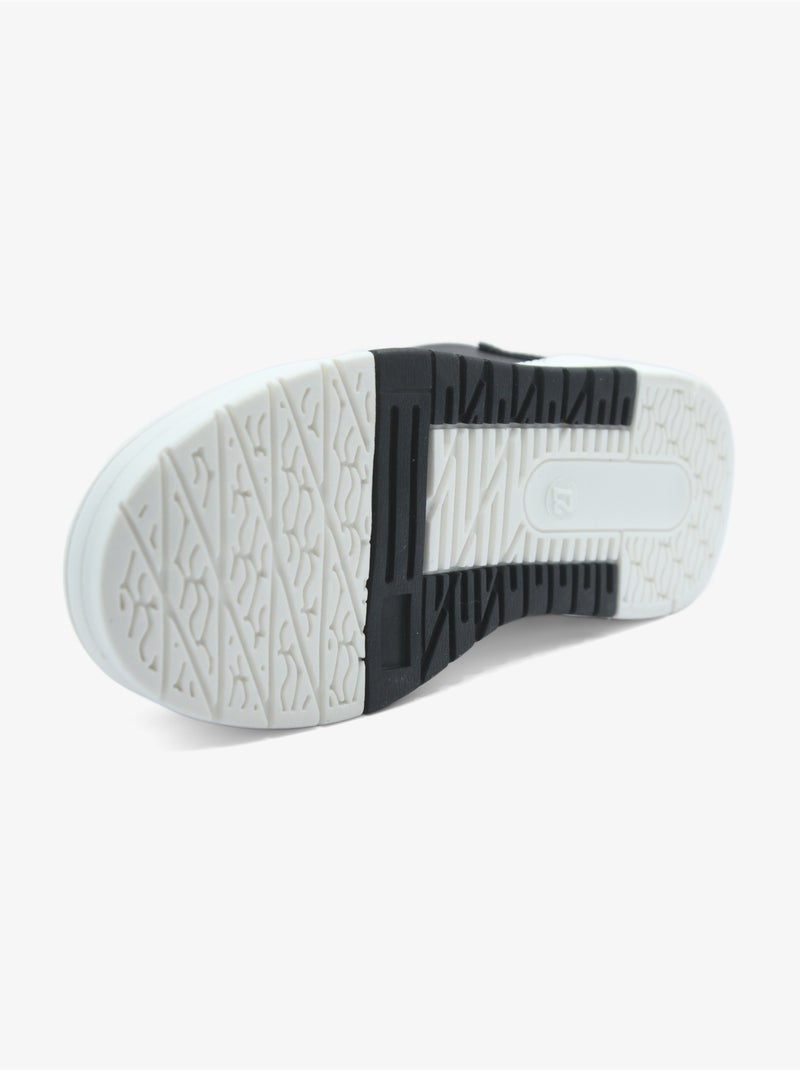 Ténis com velcro Preto Branco - Kiabi