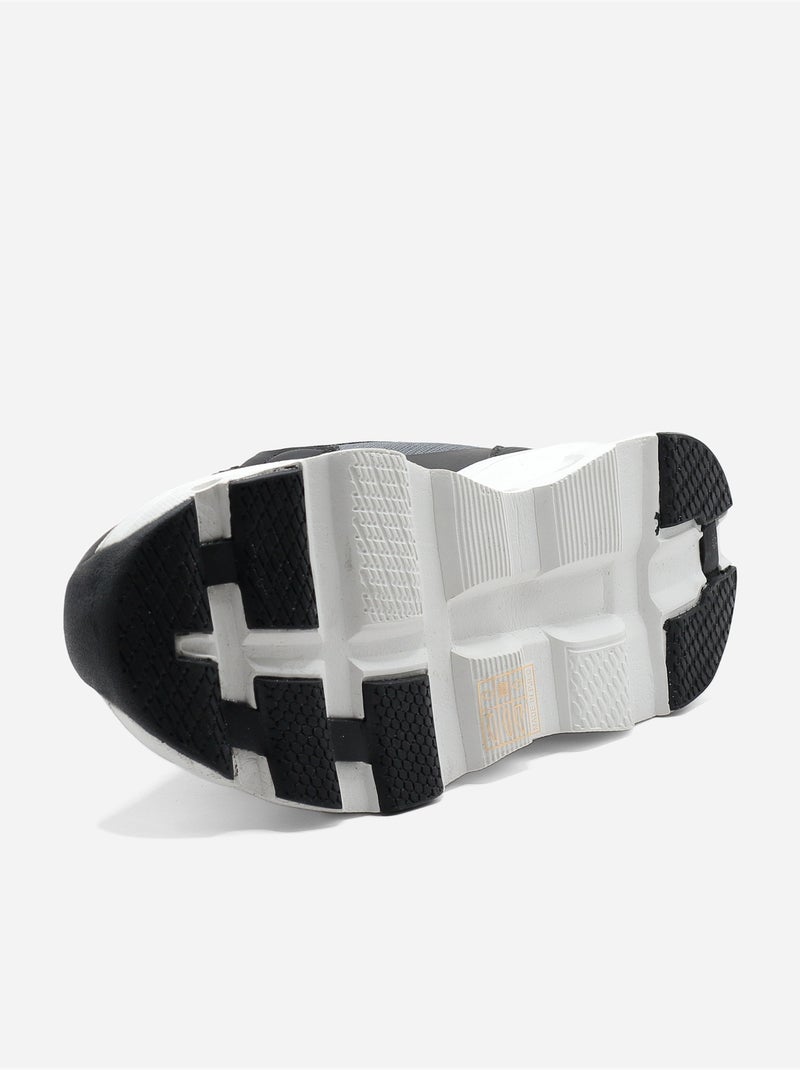 Ténis com velcro Preto - Kiabi