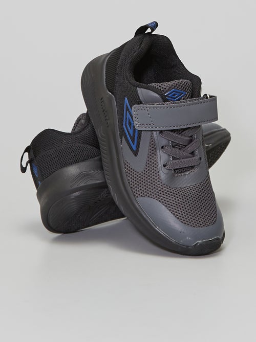 Ténis com velcro 'Umbro' - Kiabi