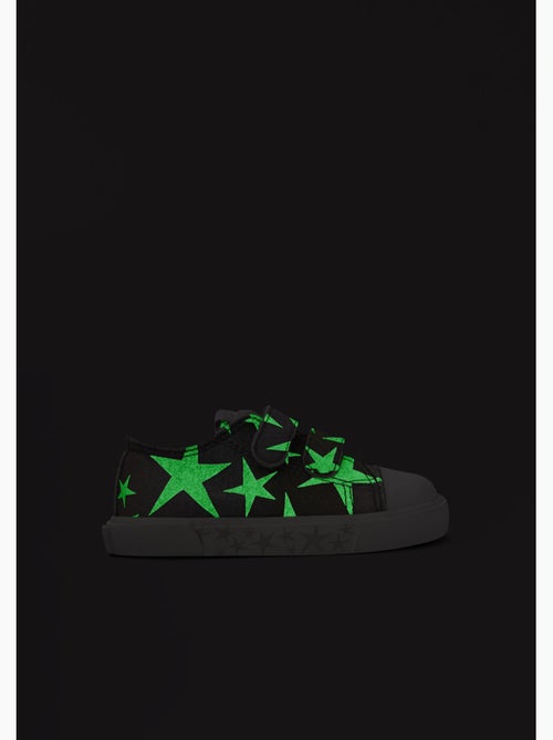 Ténis conguitos estampado estrellas bebés - Kiabi Ténis conguitos estampado estrellas bebés - Kiabi