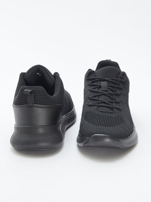 Ténis de corrida lisos com atacadores - Kiabi