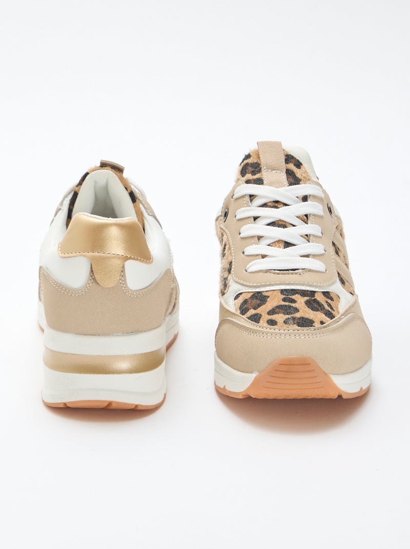 Ténis de running com estampado 'leopardo' Caqui - Kiabi