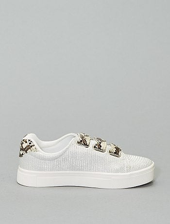 Ténis em verniz com detalhe 'serpente' - Kiabi