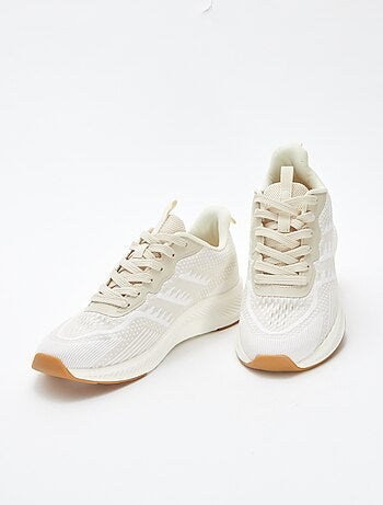 Ténis estilo corrida