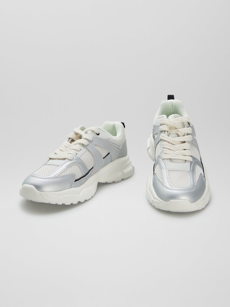 Ténis estilo corrida com sola chunky BRANCO - Kiabi