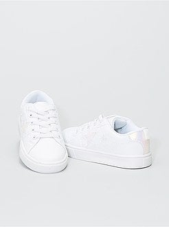 Ténis 'estrelas' com atacadores elásticos - Kiabi