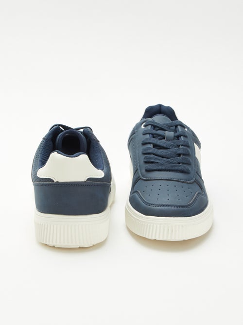 Ténis lisos com atacadores - Kiabi