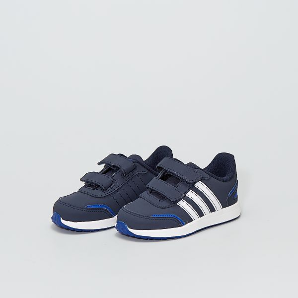 tenis adidas vs switch