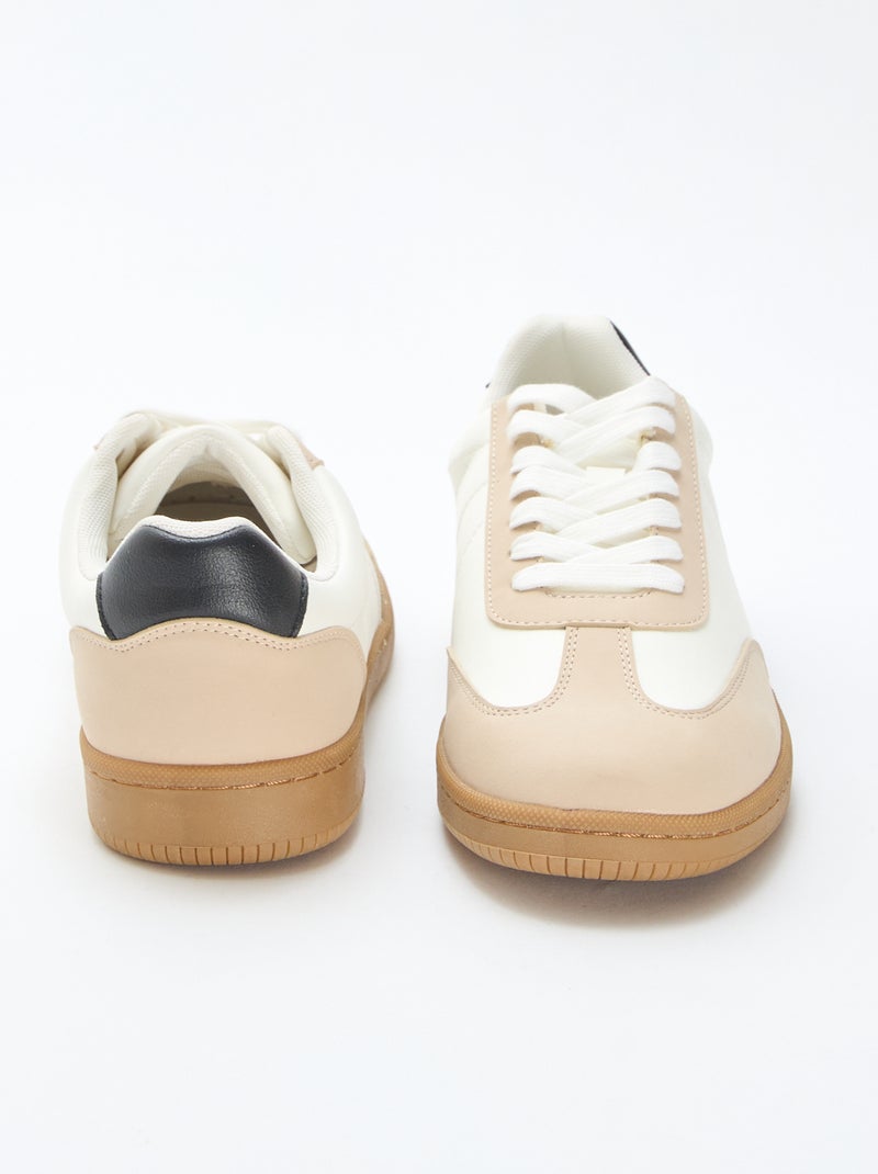 Ténis rasos bicolores com atacadores Branco - Kiabi