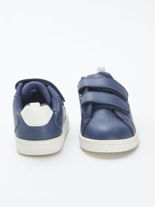 Ténis rasos com 2 tiras de velcro - Kiabi