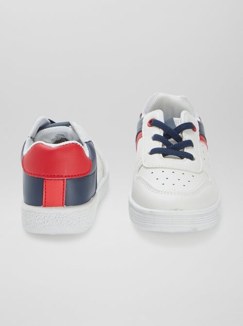 Ténis rasos com atacadores - Kiabi