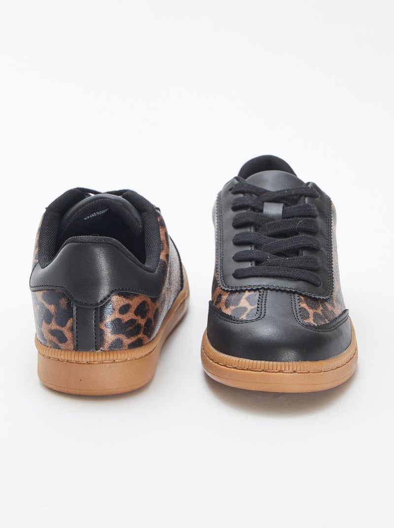 Ténis rasos com estampado leopardo Castanho - Kiabi