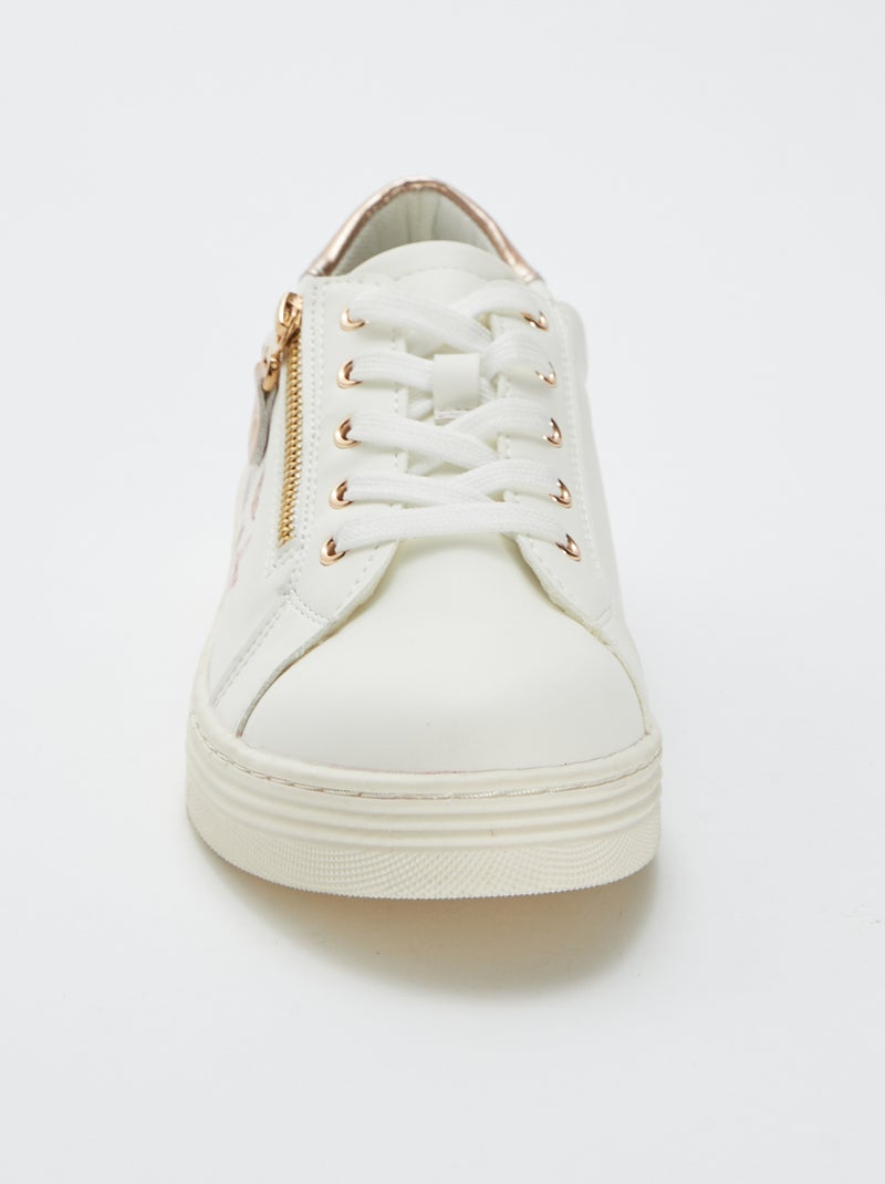 Ténis rasos com estampados 'flores' e 'borboletas' BRANCO - Kiabi