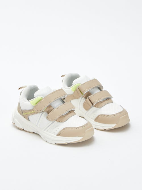 Ténis rasos com pormenores fluorescentes - Kiabi