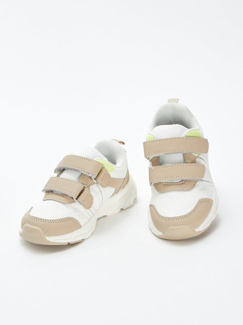 Ténis rasos com pormenores fluorescentes - Kiabi