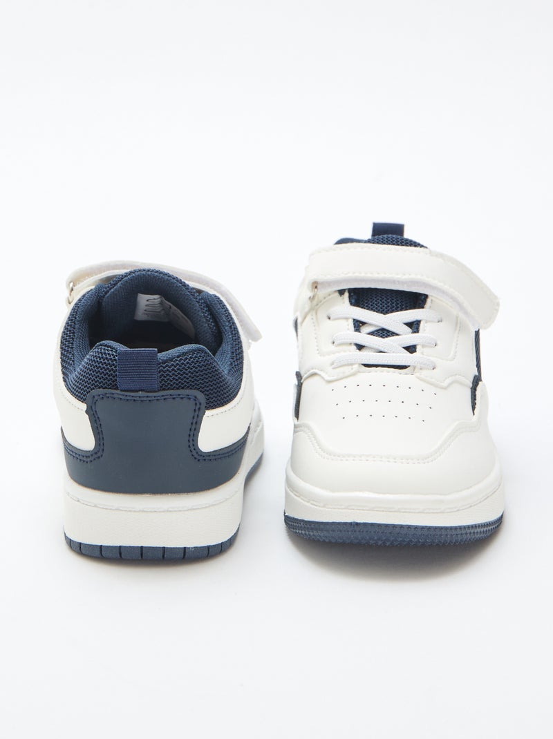 Ténis rasos com velcro contrastante bicolor Azul - Kiabi