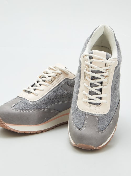 Ténis rasos em feltro e pele sintética - Kiabi