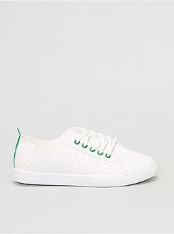 Ténis rasos leves perfurados - Kiabi