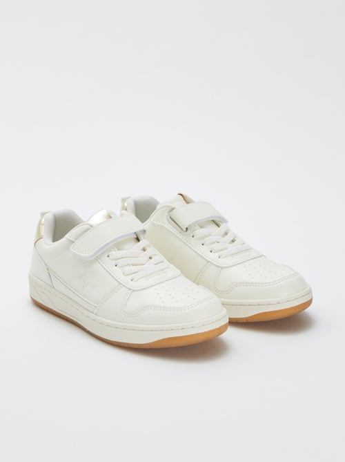 Ténis rasos que abrem com tiras de velcro e atacadores - Kiabi