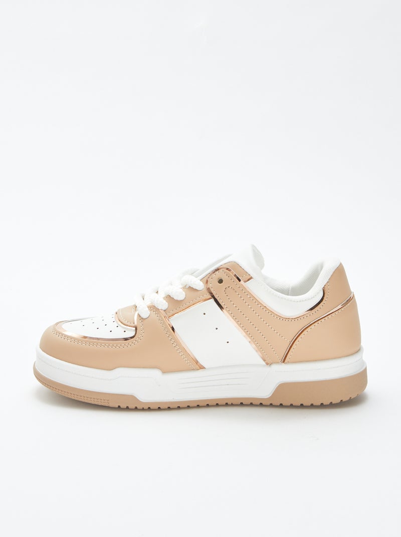 Ténis rasos tipo skate! BEGE - Kiabi