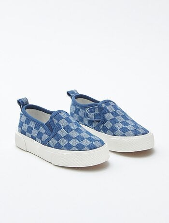 Ténis slip-on aos quadrados
