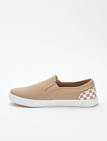 Ténis slip-on axadrezados