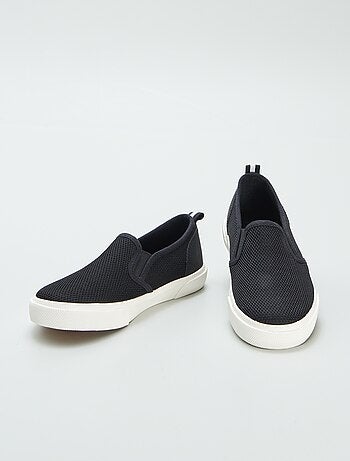 Ténis slip-on em tecido