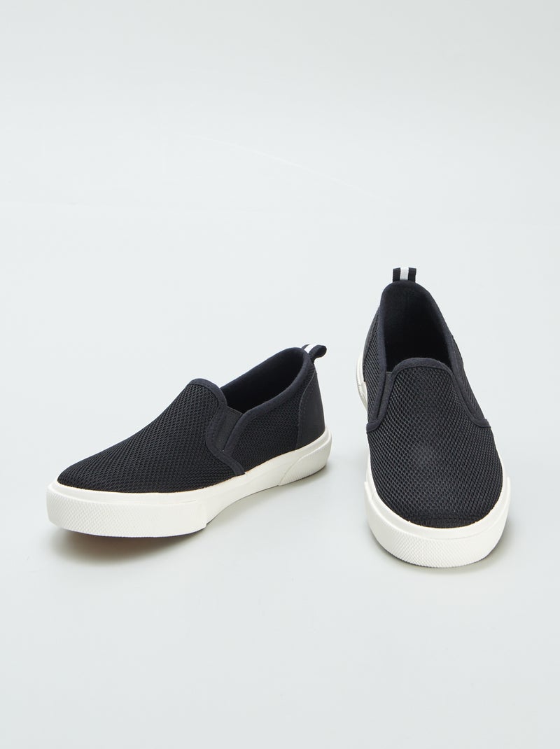 Ténis slip-on em tecido PRETO - Kiabi