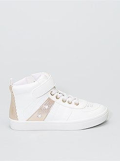 Ténis subidos com aplicações arrendadas - Kiabi