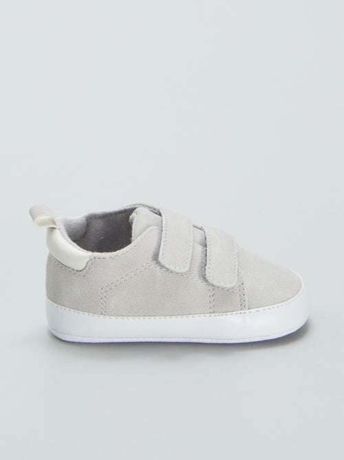 Ténis tricolores com tiras de velcro - Kiabi