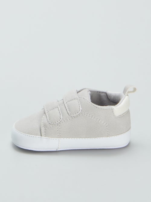 Ténis tricolores com tiras de velcro - Kiabi