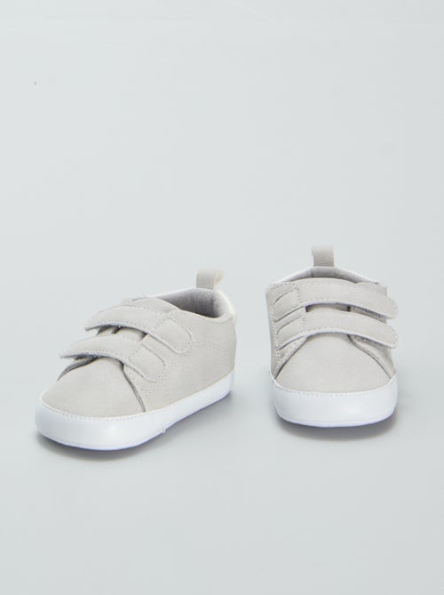 Ténis tricolores com tiras de velcro - Kiabi