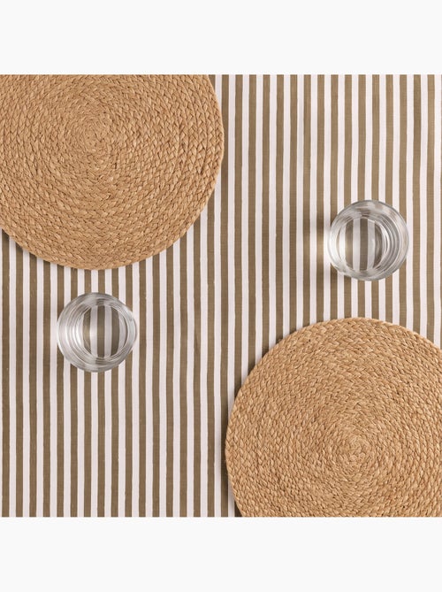 Toalha de mesa antimanchas em algodão com riscas finas - gamusi. - Kiabi Toalha de mesa antimanchas em algodão com riscas finas - gamusi. - Kiabi