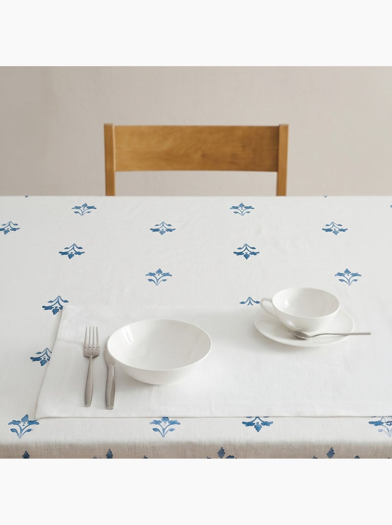 Toalha de mesa antinódoas com estampado floral de estilo mediterrânico - Gamusi. Azul - Kiabi