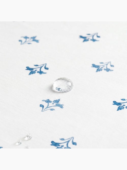 Toalha de mesa antinódoas com estampado floral de estilo mediterrânico - Gamusi. - Kiabi